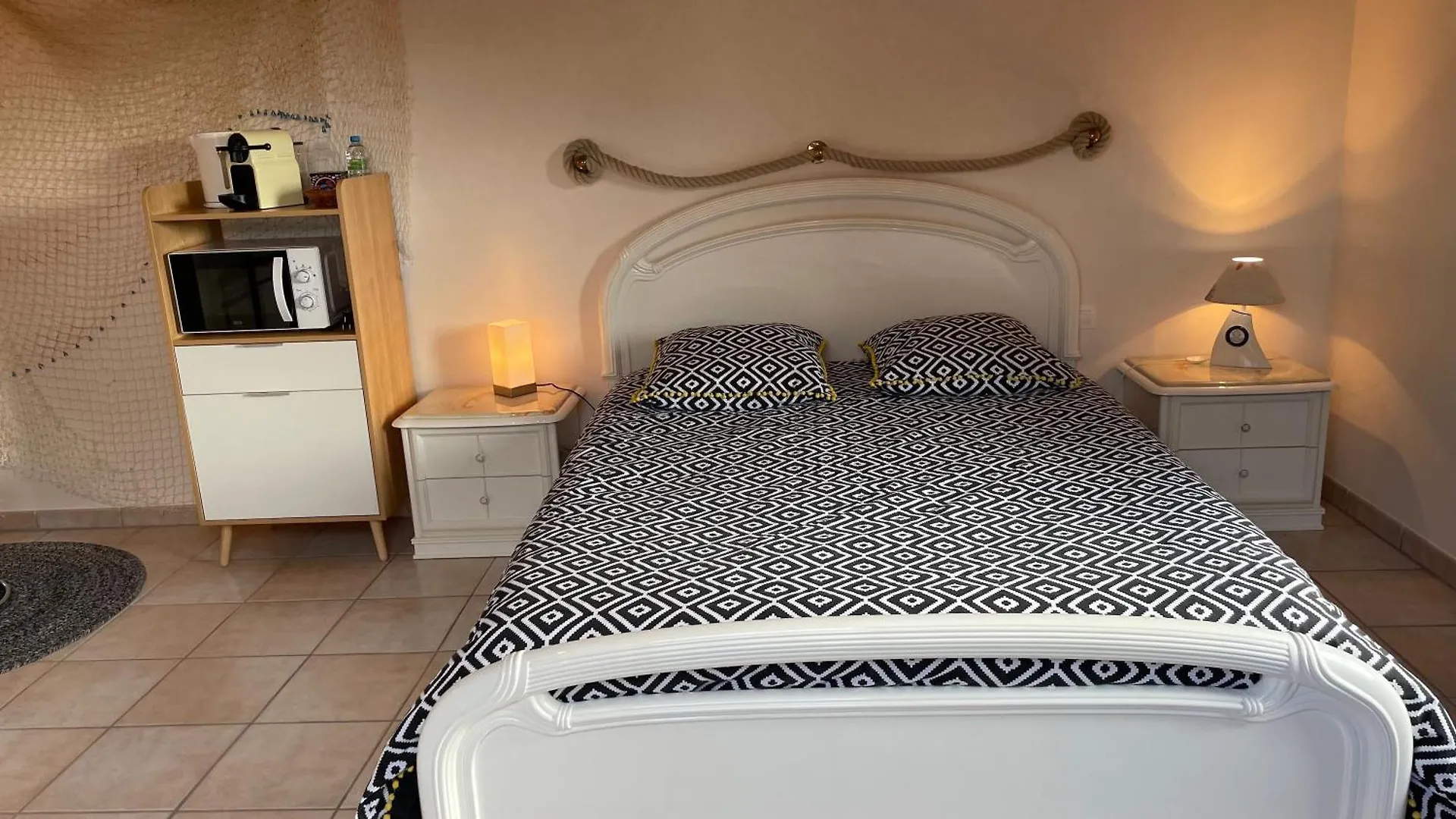 Chambres D'Hotes Les Tilleuls Poullaouen 0*,
