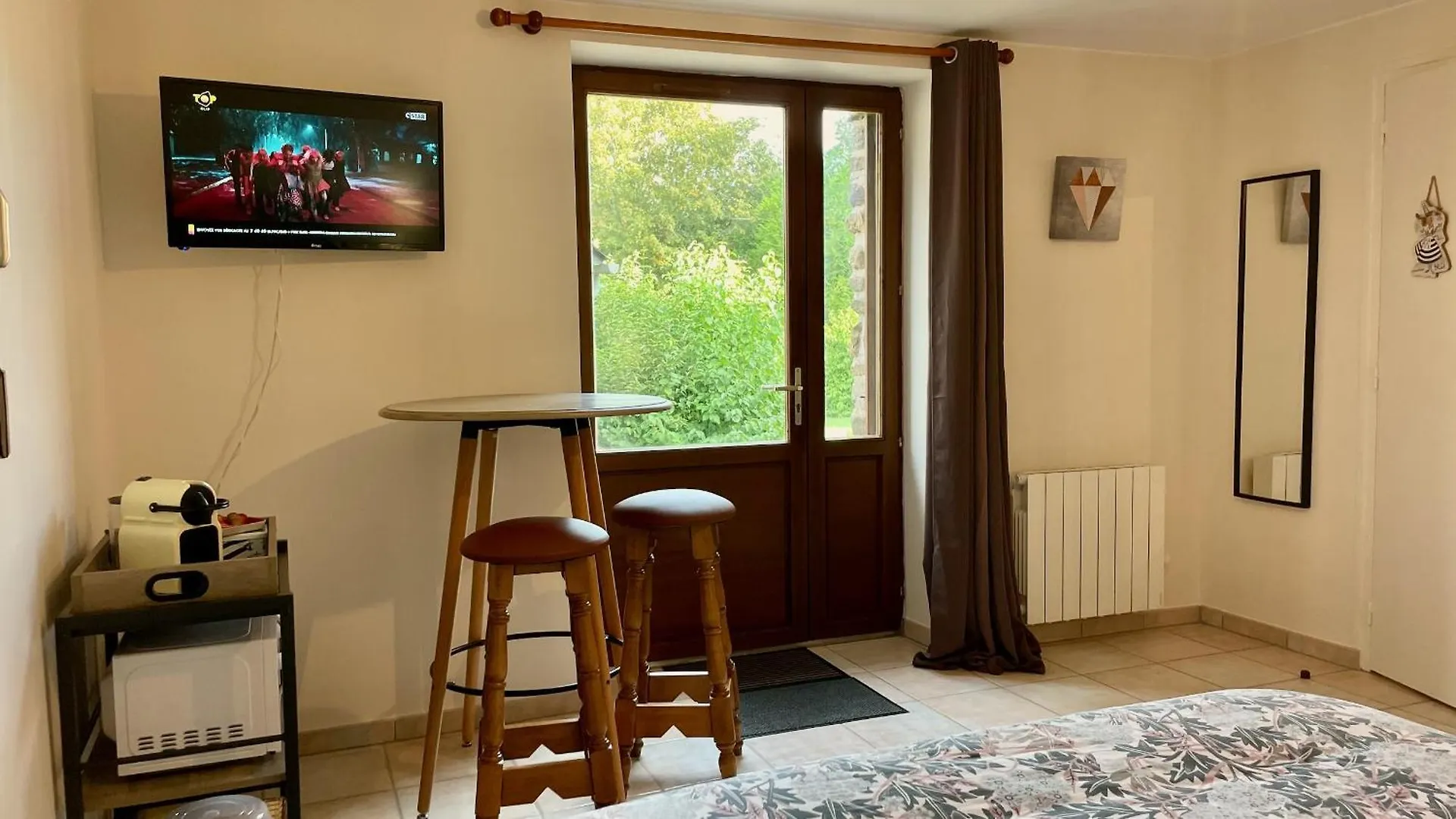 Chambres D'Hotes Les Tilleuls Poullaouen