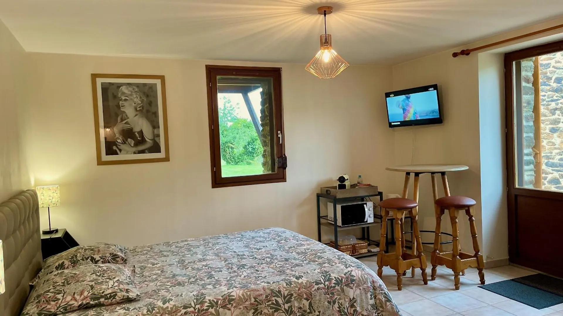 Chambres D'Hotes Les Tilleuls Poullaouen France