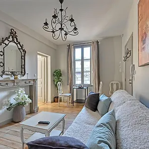 le-petit-paradis-dans-batisse-de-charme-studios.aixenprovencehotels.org/